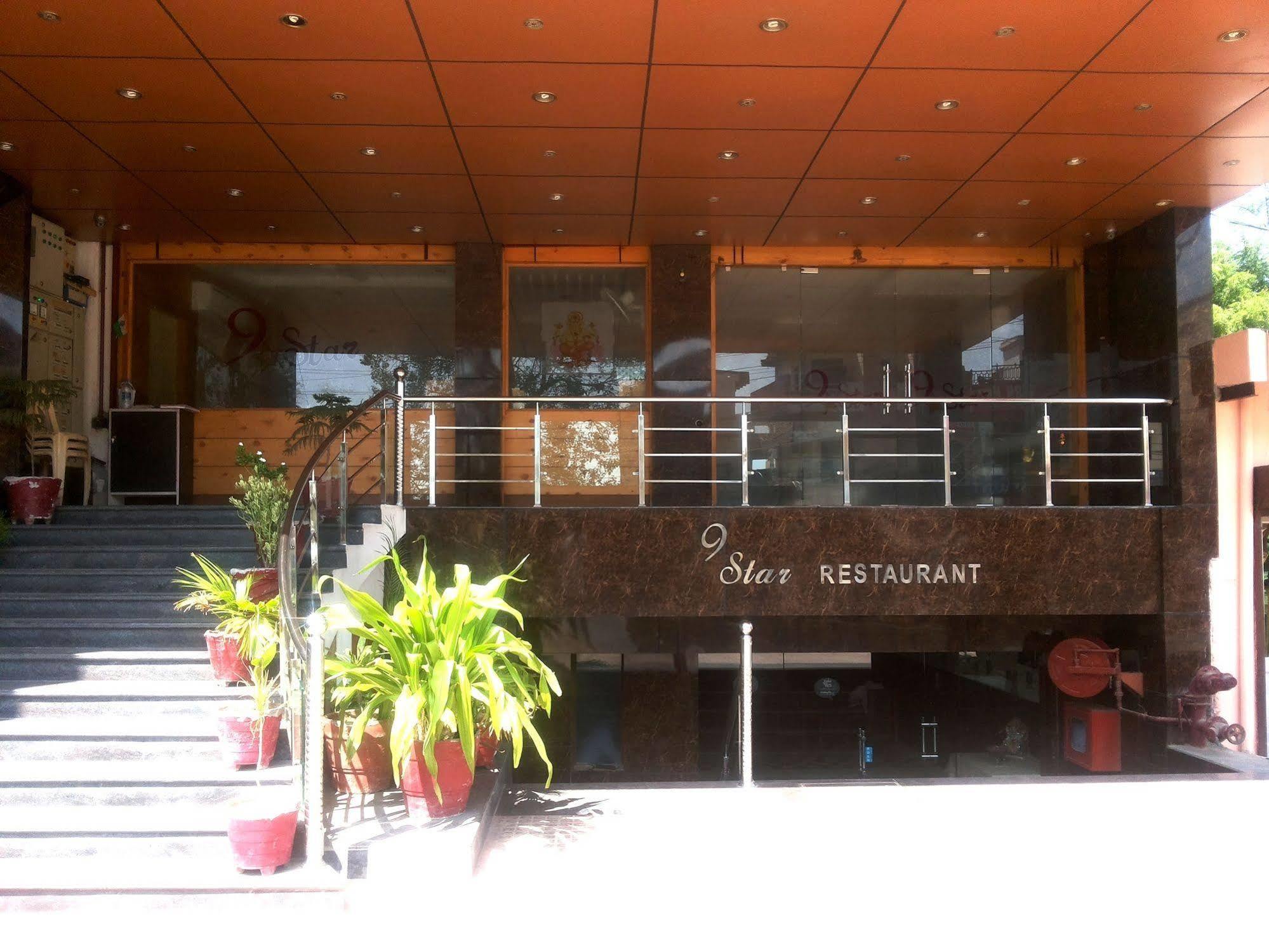 Star Hotel Agra  Kültér fotó